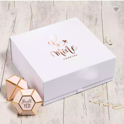 Custom Logo luxury White Folding Rigid Cardboard Paper Packaging Magnetic Gift Box / 3