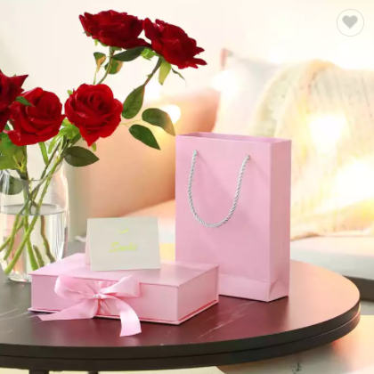 Cardboard Paper Gift Box Luxury Box With Changeable Ribbon And Magnetic Closure Folding Big Gift Box / 2