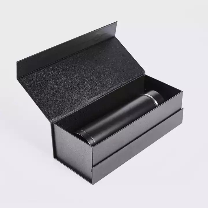 Custom logo rigid paperboard hard black thermos cup packaging boxes gift box with magnetic close / 3