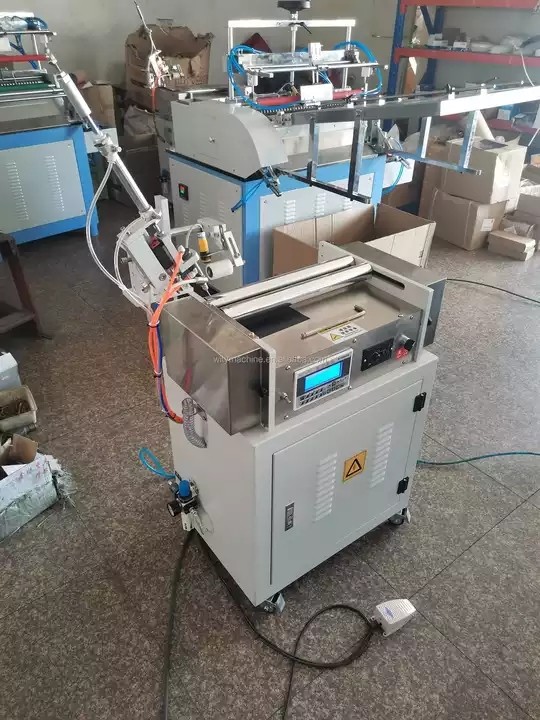 Paper tube base gluing machine caniser package machine / 3