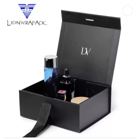 Luxury Black Large Custom Logo Magnetic Closure Foldable Rigid Cardboard Paper Gift Packaging Shoes  / 3