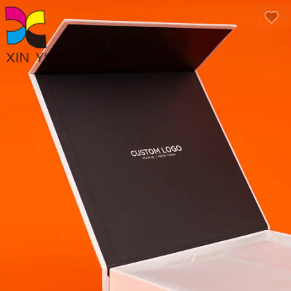 Customized Luxury Cardboard Folding Boxes White Package Magnetic Gift Box / 2