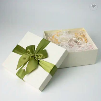 Custom Valentine's Day festival special texture paper gift box woven paper white skin care prod / 2