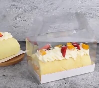 Hot Selling Transparent Rectangle Cake Packing Box Cake Box With Handle / 3