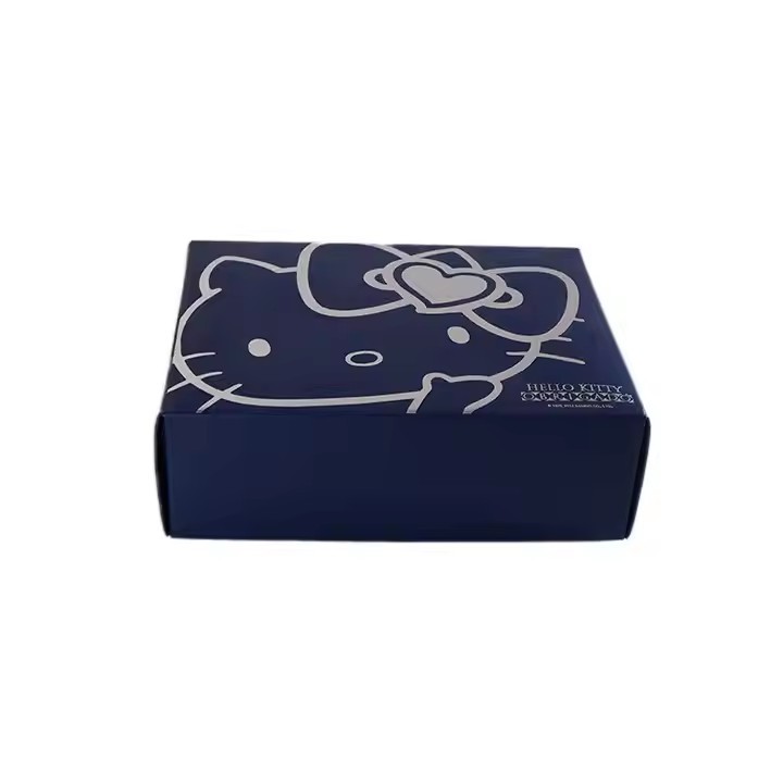 Luxury Custom Paper Cardboard Hot Stamping Cute Pattern Packing Gift Box / 3